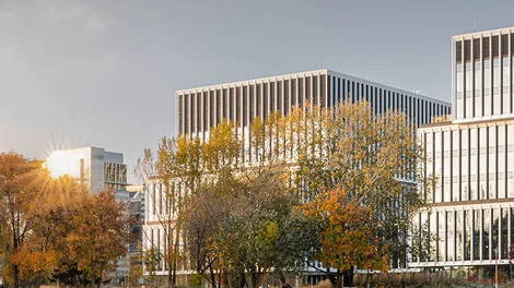 the-lakeside-office-complex_warsaw