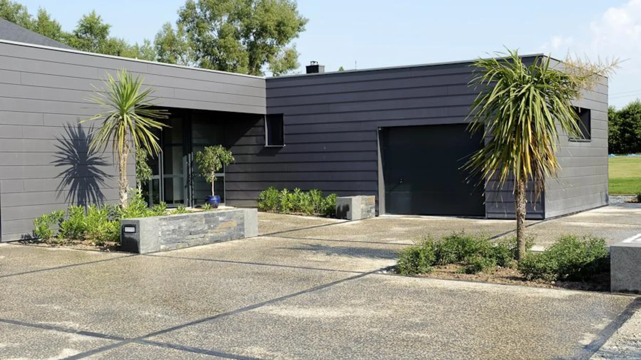 Holcim driveway with Granuroc