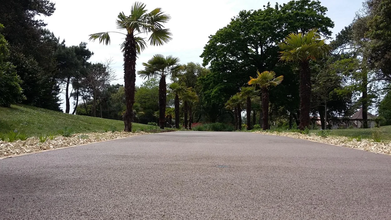 Holcim draining garden pathway