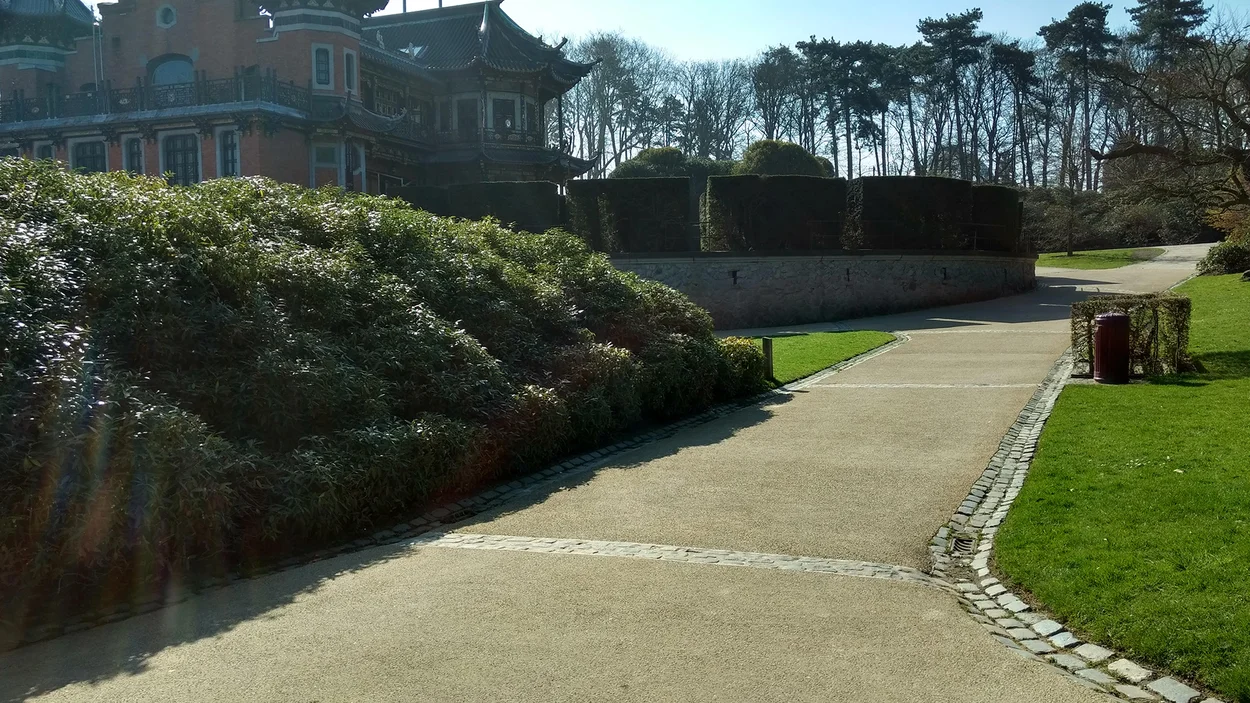 Holcim pedestrian pathway with Granuroc
